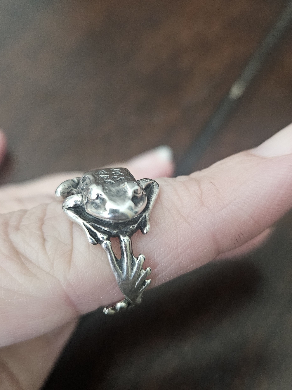 James Avery, Twice Retired Frog Wrap Around Ring size 5 Sterling Silver 92.5